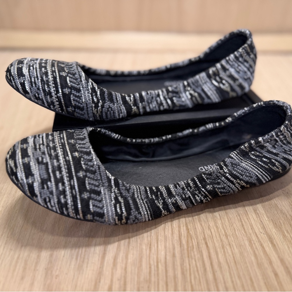 Lucky Brand Emmie Flats Black White size 9.5